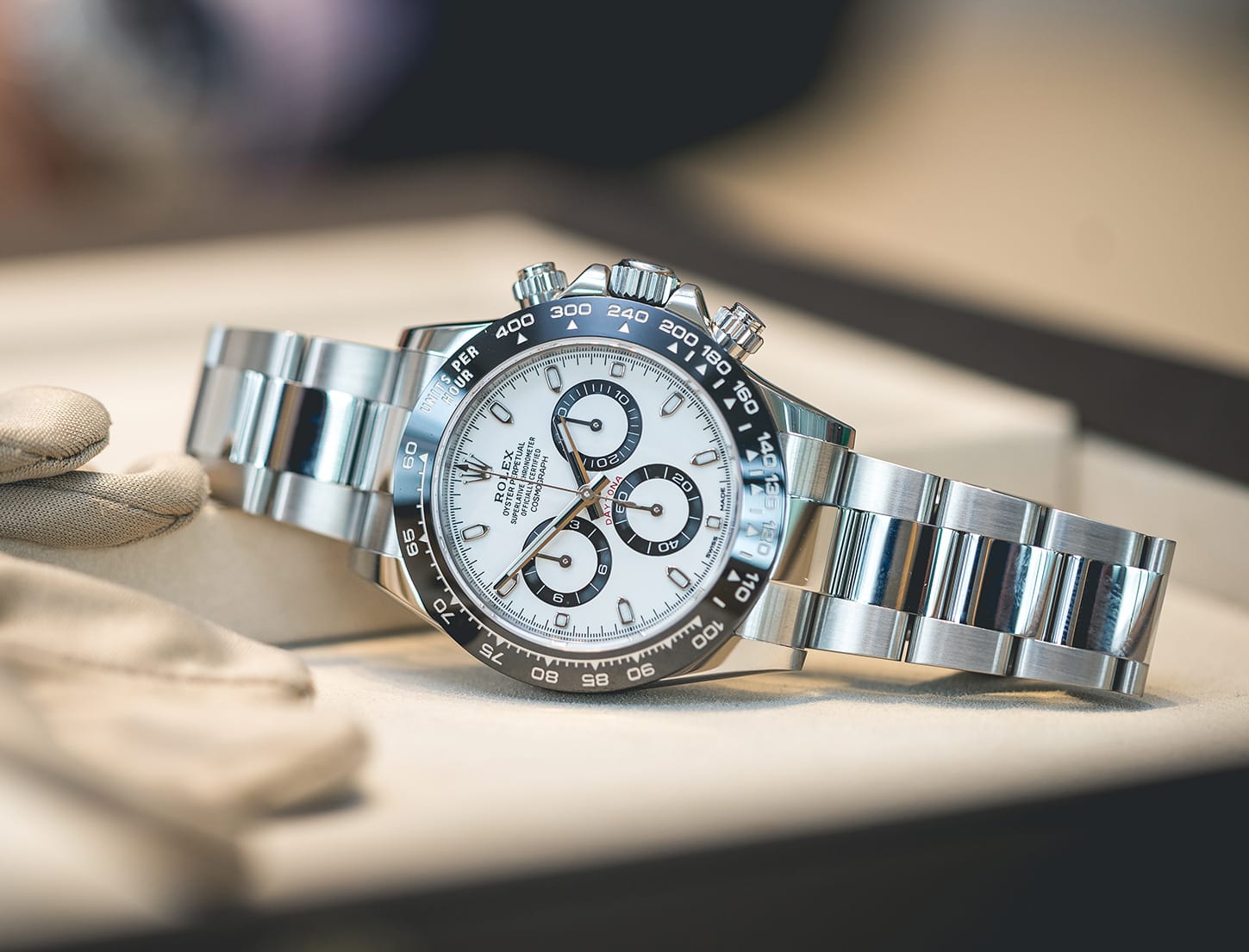 Sell your watch, jewelry, or diamond